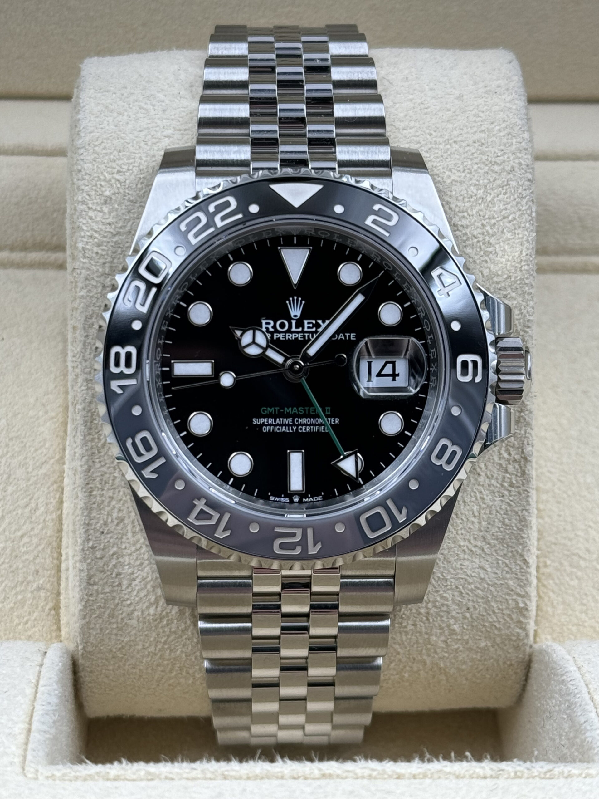 0f8de707-b67b-5856-ab97-fbb53f463986-2-scaled