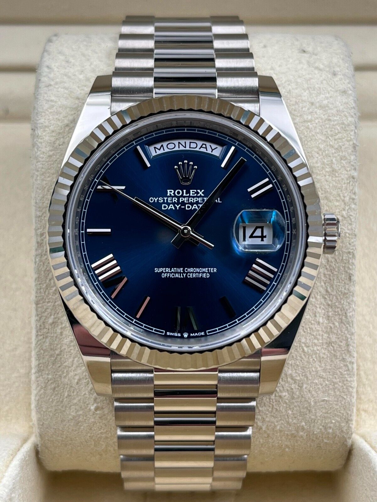 edc9635e-12a1-5bee-a5fb-caecbc3d7d24