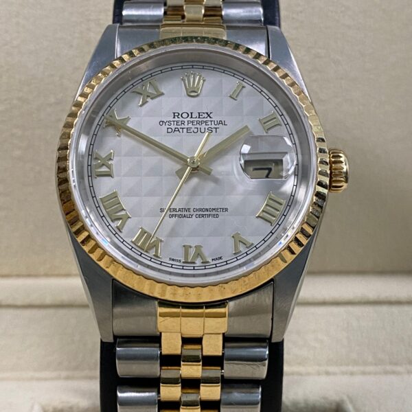Rolex Datejust 36 - 2000 - Ivory Pyramid Dial - 16233