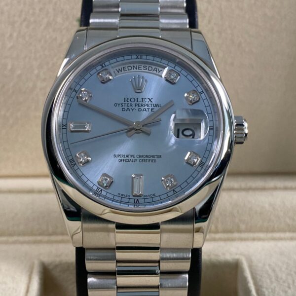 Rolex Day-Date 36 - 2006 - Ice Blue Diamond Dial - 118206 *FULL SET*