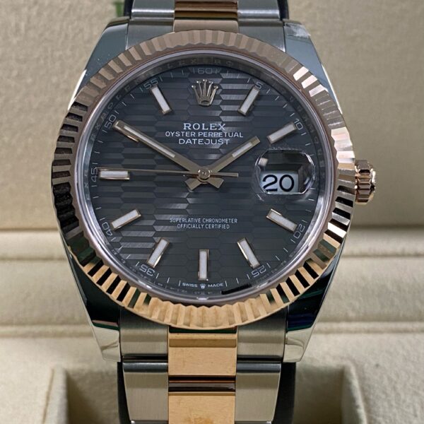 Rolex Datejust 41 - 2024 - Grey Fluted-Motif Dial - 126331 *FULL SET*