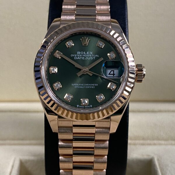 Rolex Lady-Datejust - 2022 - Olive Green Diamond Dial - 279175 *FULL SET*