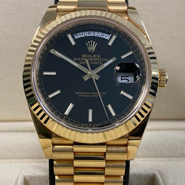Rolex Day-Date 40 - 2021 - Black Motif Dial - 228238 *UNPOLISHED*