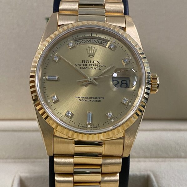 Rolex Day-Date 36 - 1990 - Champagne Diamond Dial Spanish Day Wheel - 18238 *FULL SET*
