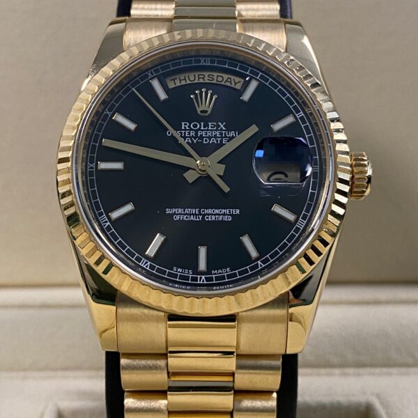 Rolex Day-Date 36 - 2011 - Black Index Dial - 118238 *FULL SET*