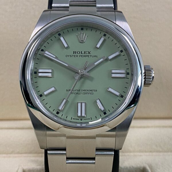 Rolex Oyster Perpetual 41 - 2026 - Pistachio Dial - 134300 *FULL SET*
