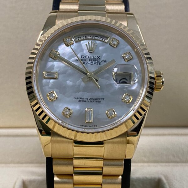 Rolex Day-Date 36 -2006 - Mother-of-Pearl Diamond Dial - 118238 *FULL SET*