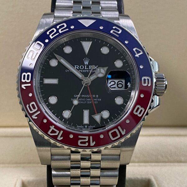 Rolex GMT-Master II - 2018 -"Pepsi" MK1 - 126710BLRO *FULL SET*