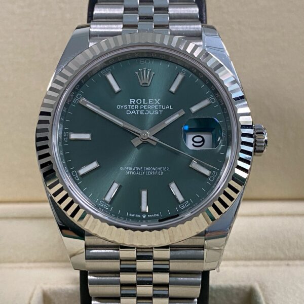 Rolex Datejust 41 - 2024 - Mint Green Dial - 126334 *FULL STICKERS*